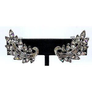 Crown Trifari Earrings Rhinestone Clear Silver Tone Clip 1 1/8" Leaf Huggie